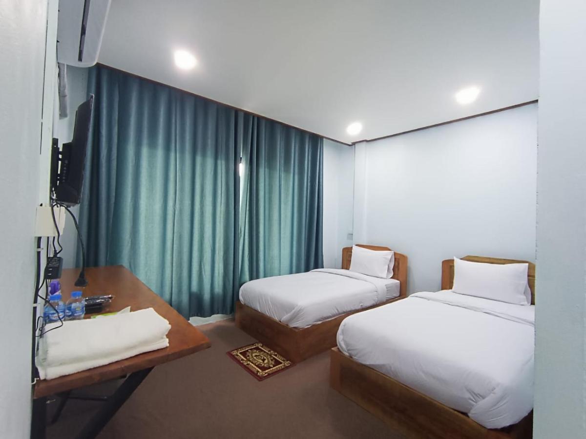 ເຮືອນພັກບີວີ Hotel Ban Thongchai-Tai Bagian luar foto